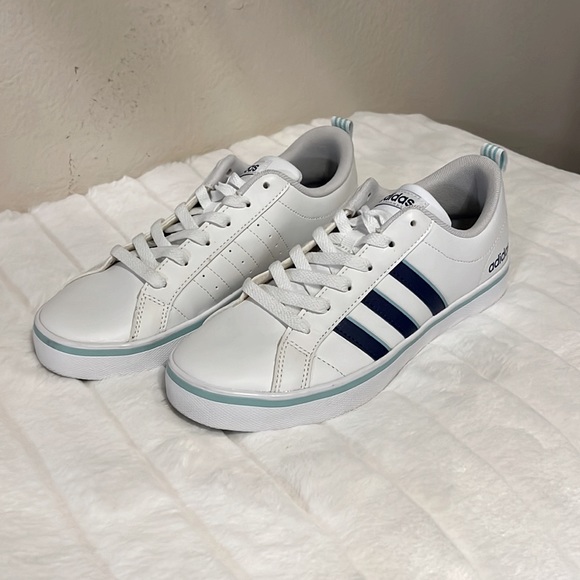 adidas Women’s Neo VS Pace Sneakers - Picture 3 of 4